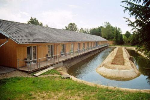 Motel Дачице Екстер'єр фото